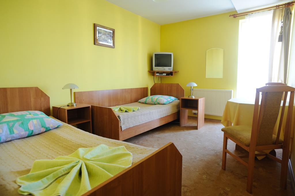 Villa Pan Tadeusz Гданск Стая снимка